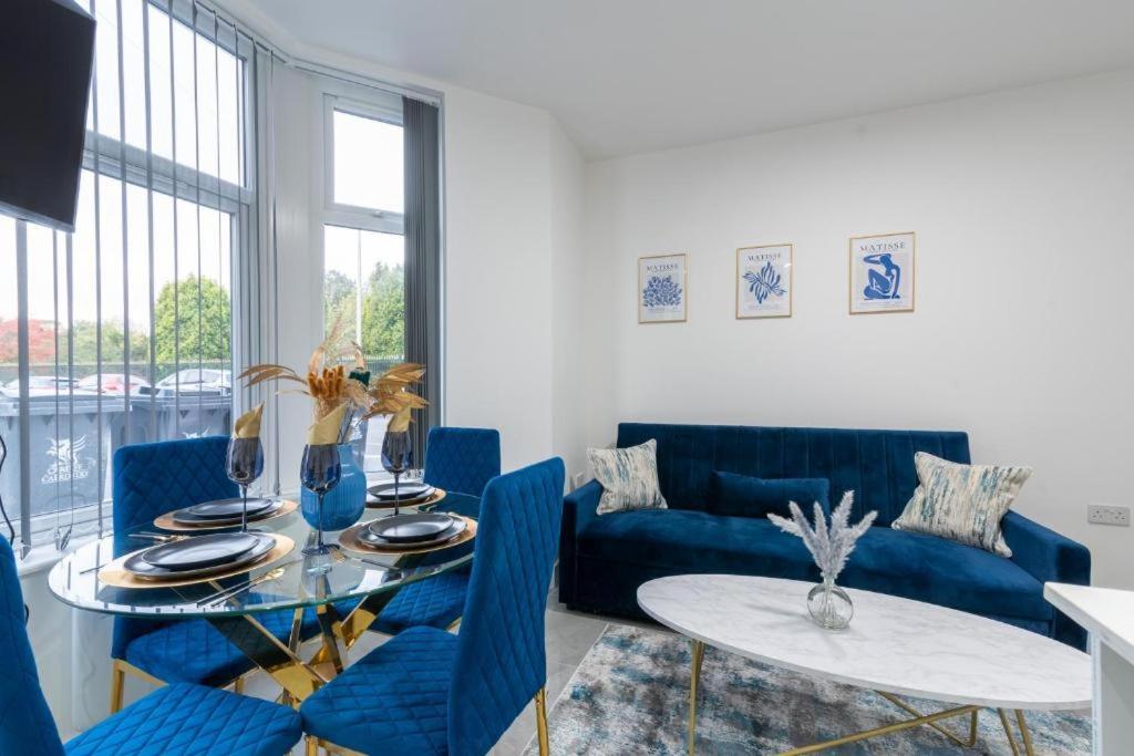 Luxurious Apartments - In Кардифф Экстерьер фото