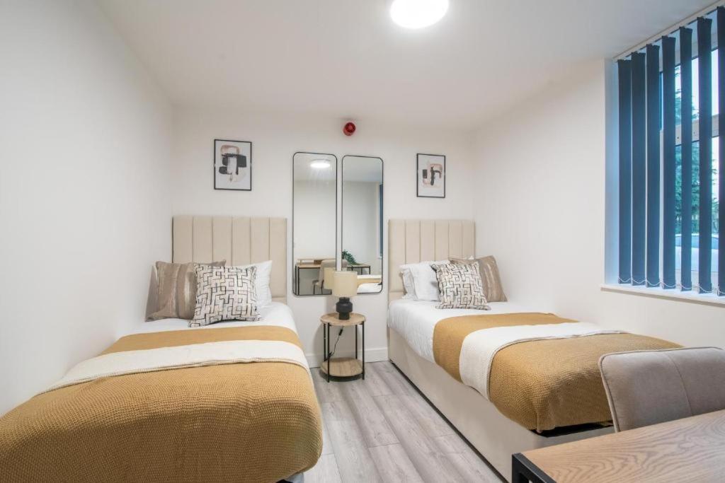 Luxurious Apartments - In Кардифф Экстерьер фото