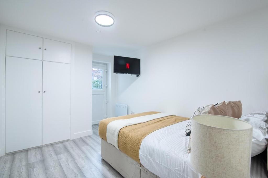 Luxurious Apartments - In Кардифф Экстерьер фото